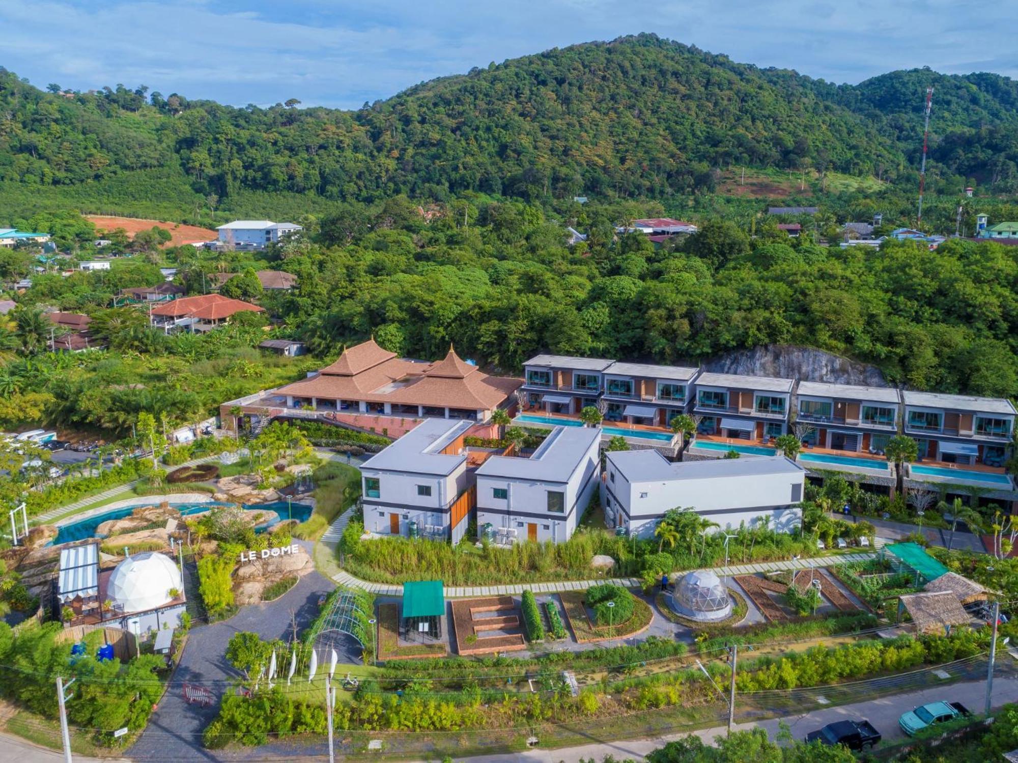 ル リゾート アンド ヴィラズ【SHA Extra+認定】 Rawai エクステリア 写真 The Village at Phuket International Academy