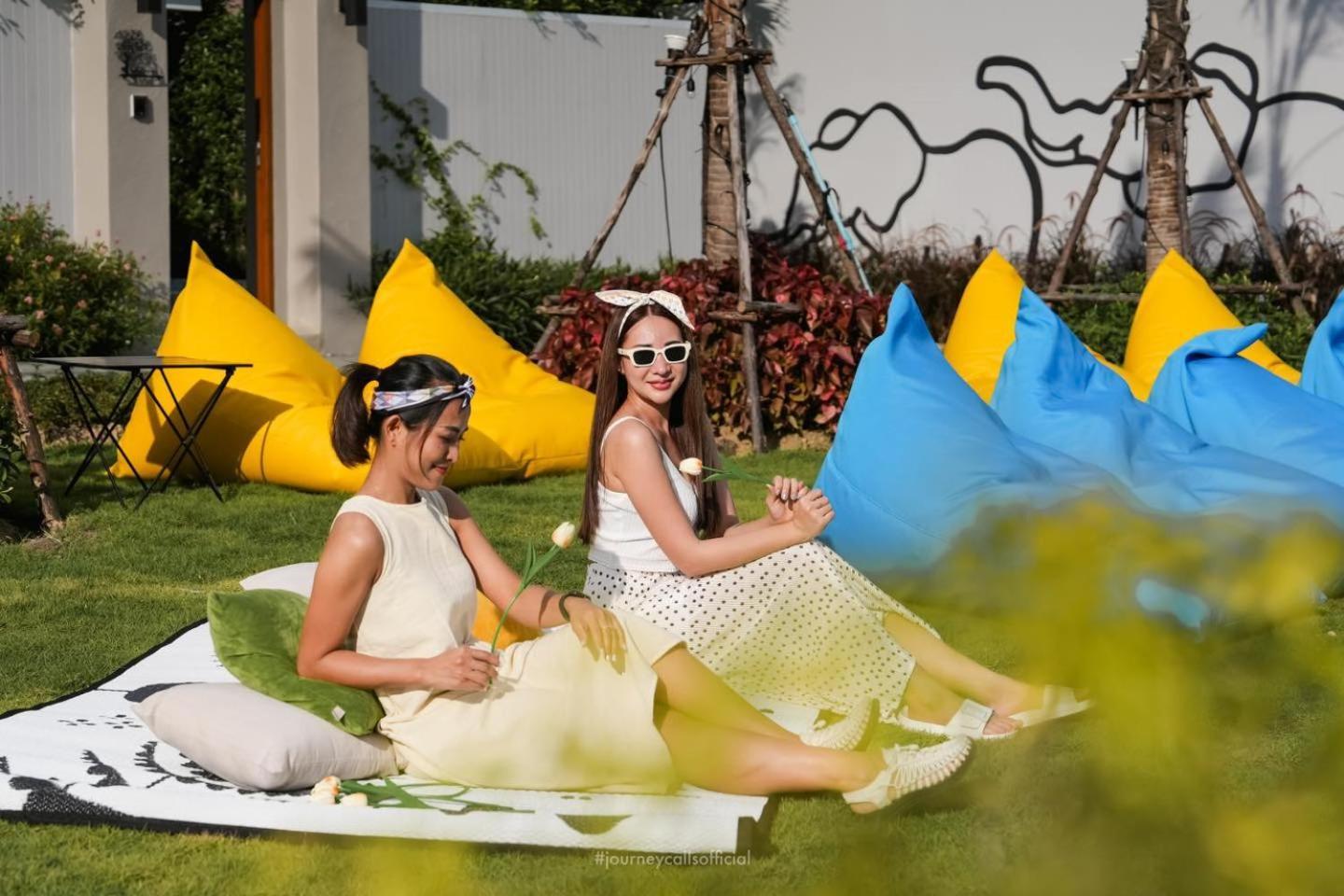 ル リゾート アンド ヴィラズ【SHA Extra+認定】 Rawai エクステリア 写真 Outdoor bean bag chairs