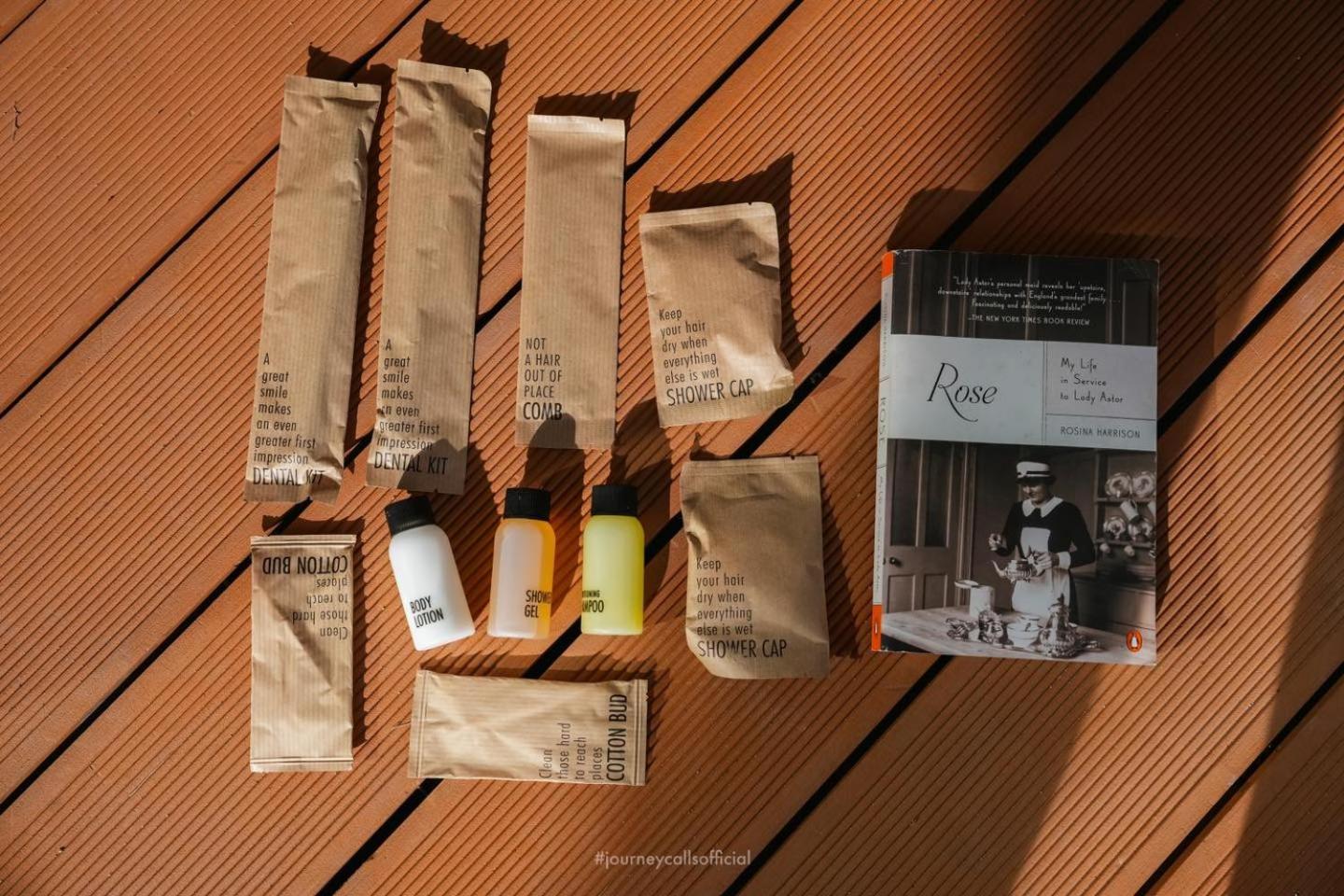 ル リゾート アンド ヴィラズ【SHA Extra+認定】 Rawai エクステリア 写真 A selection of amenities from the Ritz-Carlton Hotel Collection