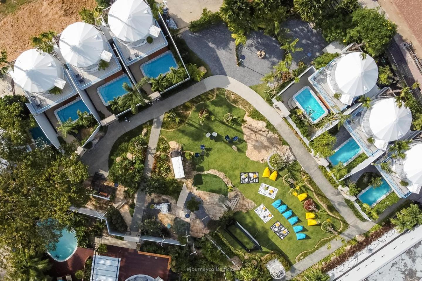 ル リゾート アンド ヴィラズ【SHA Extra+認定】 Rawai エクステリア 写真 Aerial view of the resort